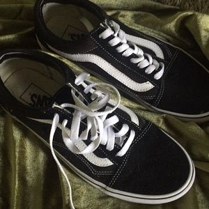 never before worn black vans